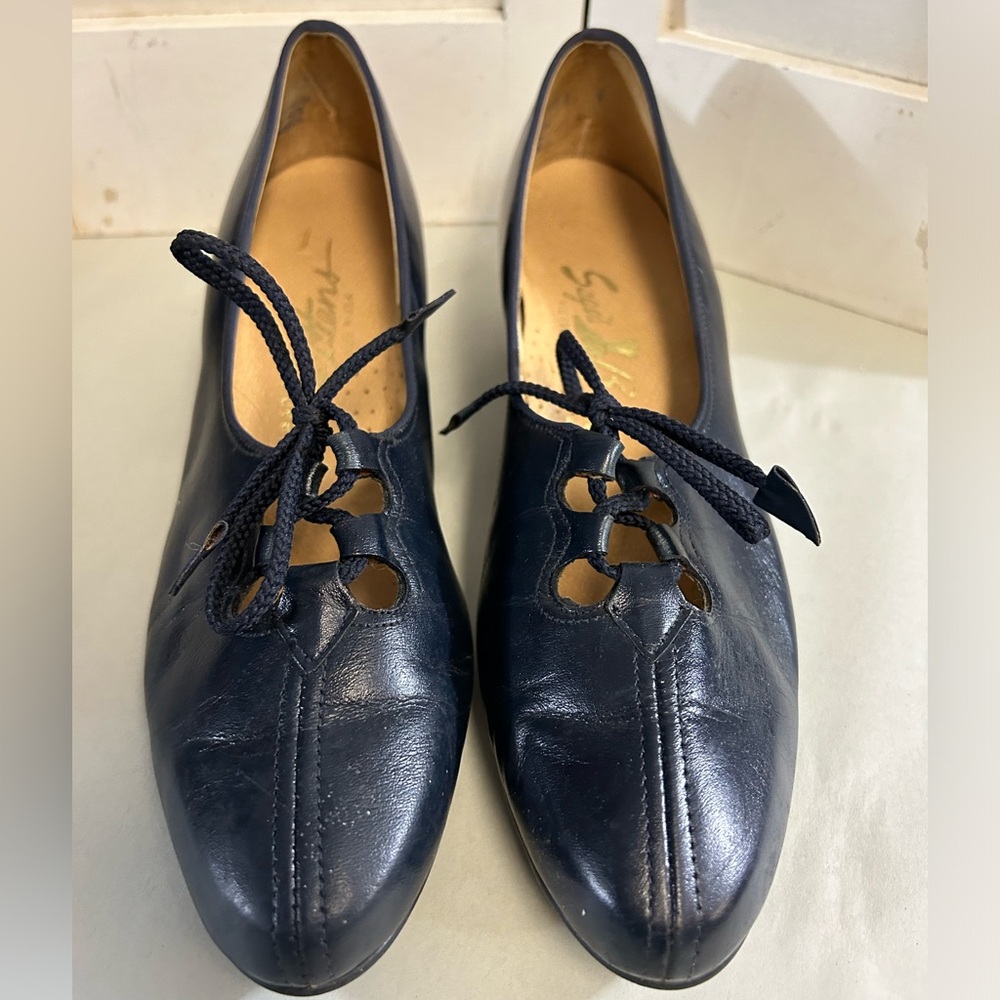 Paradise Kittens 1960’s shoes lace up wedge heel Vintage